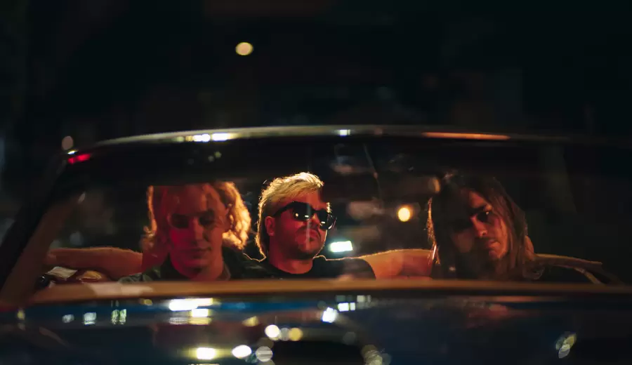 Airbag lanza “Irme Lejos”