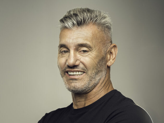 Contratar a Sergio Goycochea