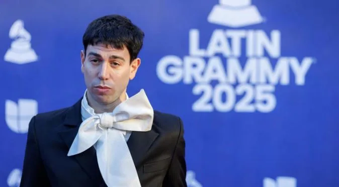 Conociendo Rusia, junto a Jorge Drexler, ganaran el premio a Mejor canción de pop/rock, con “Desastres fabulosos”.