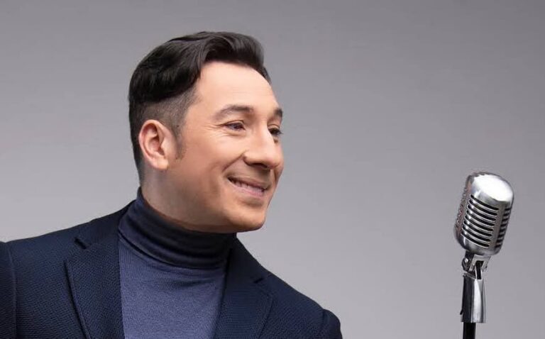 Contratar a Ariel Ardit cantante de tangos