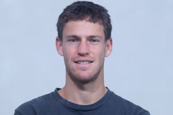 Contratar a Diego Schwartzman