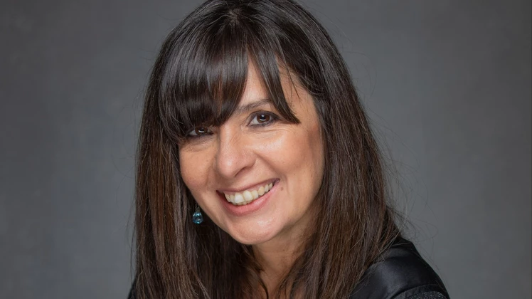Contratar a Edith Hermida