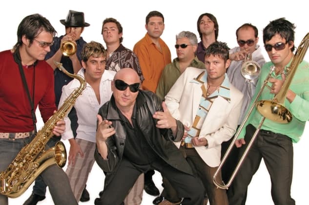 Contratar a La Mosca