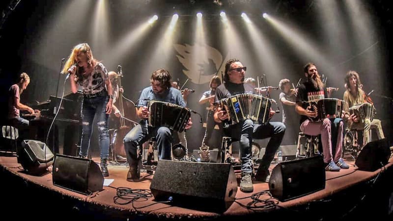 Contratar a La Orquesta Fernandez Fierro