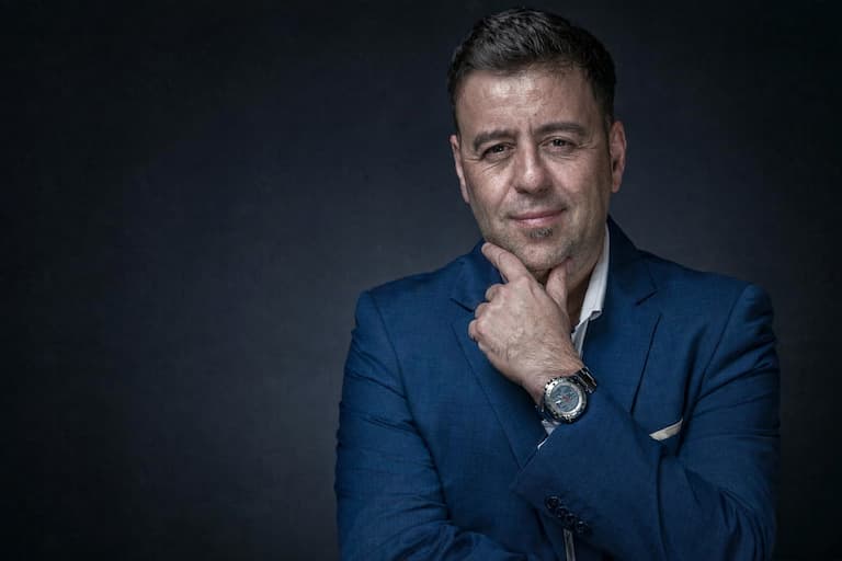 Contratar a Diego Notario locutor