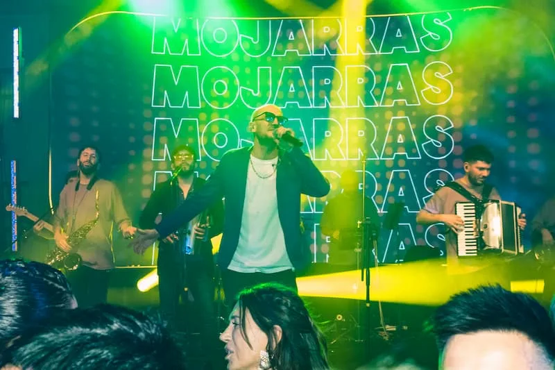 Contratar bandas de covers para eventos