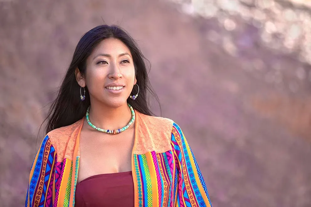 contratar a Micaela Chauque